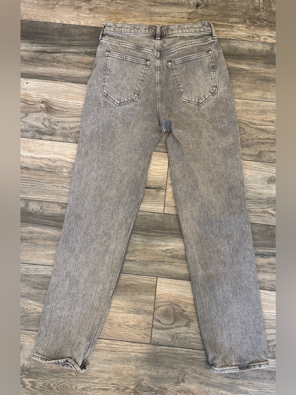 Abercrombie & Fitch High-Rise 90s Straight Jeans - Light Gray - Picture 8 of 9